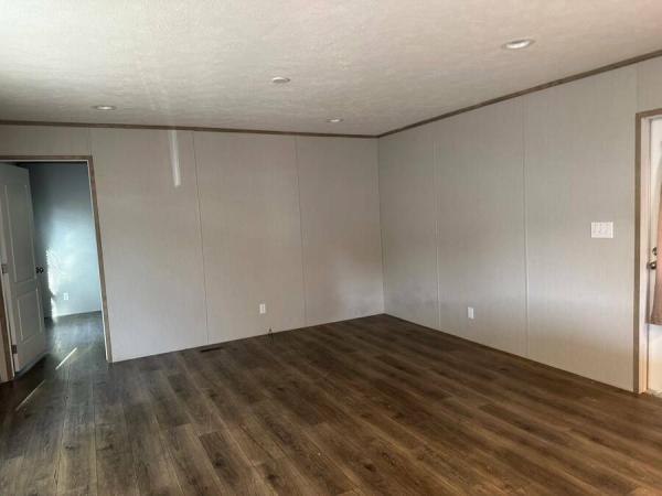 2022  Mobile Home For Sale