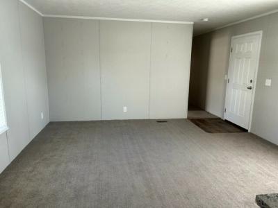 Photo 4 of 9 of home located at 3430 N. Peoria Drive Lot 108 Springfield, IL 62702