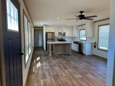 Photo 2 of 10 of home located at 2101 SW 38th Street, Lot 122 Lawton, OK 73505