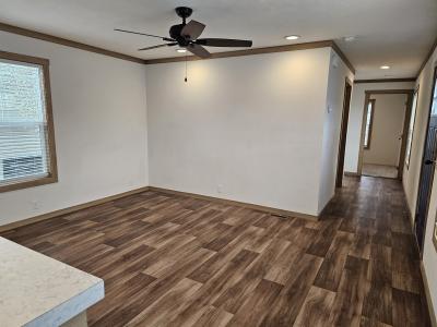 Photo 5 of 29 of home located at 2101 SW 38th Street, Lot 44 Lawton, OK 73505