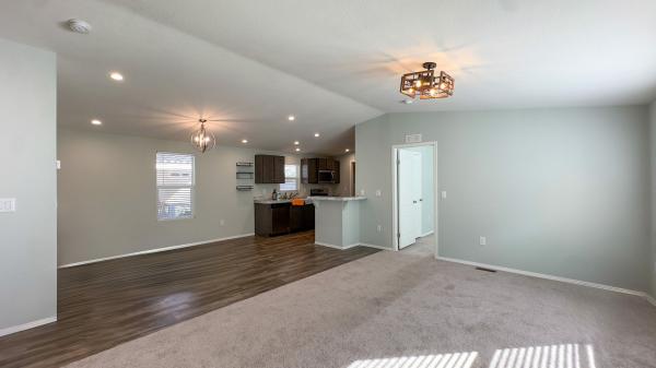 2023 Fleetwood 220CL24443X Home