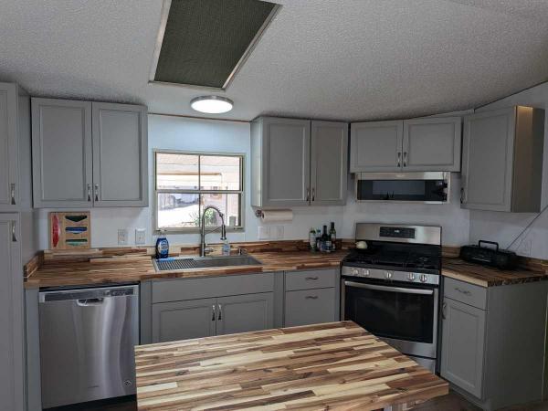  Mobile Home For Sale