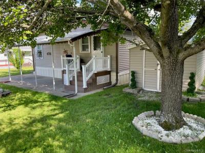 Photo 5 of 40 of home located at 128 Brittany Terrace Rock Tavern, NY 12575