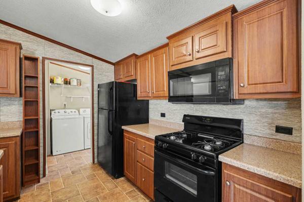 2014 Legacy Housing LH1 Mobile Home