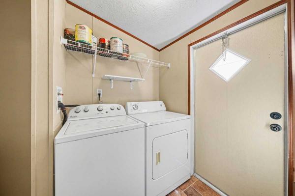 2014 Legacy Housing LH1 Mobile Home