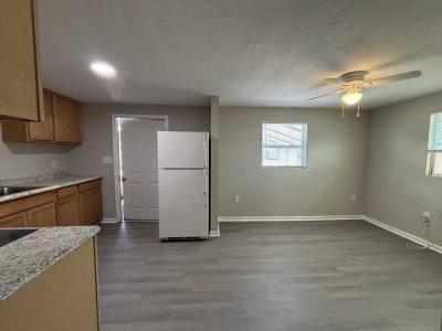 Photo 2 of 7 of home located at 4352 57th Avenue North, Unit 22 Saint Petersburg, FL 33714