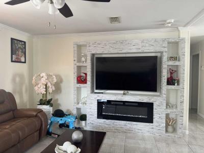 Mobile Home at 1364 4 Seasons Blvd. Tampa, FL 33613