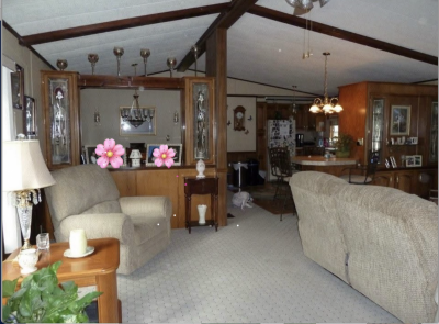 Photo 4 of 19 of home located at 214 West Mountainview Mhp Stony Point, NY 10980