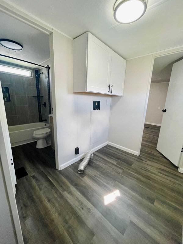 1987 Clayton Homes EAS Mobile Home