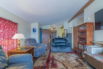 Photo 4 of 26 of home located at 8122 W. Flamingo Rd. Las Vegas, NV 89147