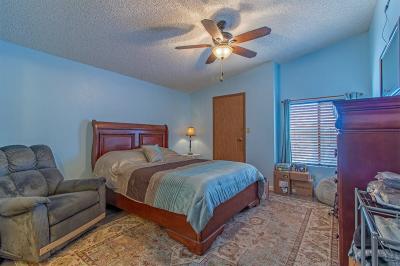 Photo 5 of 26 of home located at 8122 W. Flamingo Rd. Las Vegas, NV 89147