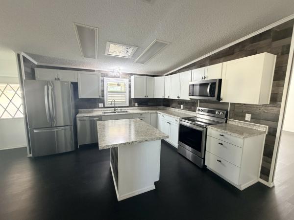 1992 Fleetwood Mobile Home