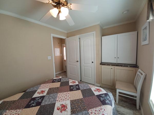 2017 CHAMPION RH1431Z Mobile Home