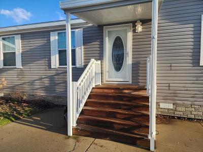 Photo 3 of 11 of home located at 49997 Downing Court Shelby Township, MI 48315