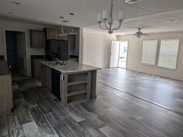 2018 Clayton RIC250113NCA Mobile Home
