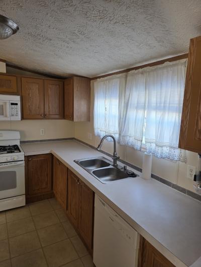 Photo 2 of 9 of home located at 5702 Angola Rd. #331 Toledo, OH 43615