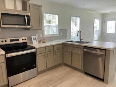 Photo 2 of 20 of home located at 1405 82nd Avenue, Site #106 Vero Beach, FL 32966