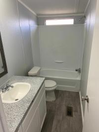 1985 Redman Breezewood Mobile Home