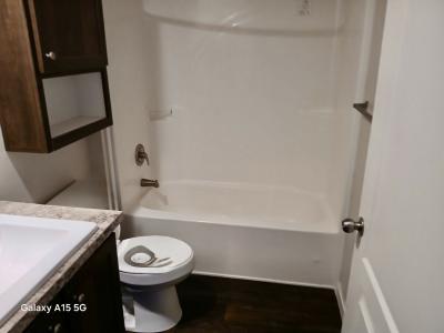 Photo 5 of 6 of home located at 1235 Chateau Monroe, MI 48161