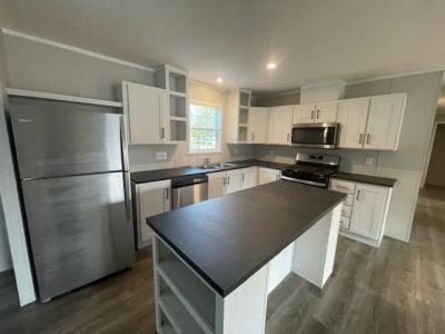 Photo 2 of 23 of home located at 22 Bellwood Drive #22 Swartz Creek, MI 48473