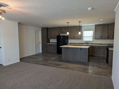 Photo 3 of 5 of home located at 431 Buchanan Dr Davison, MI 48423