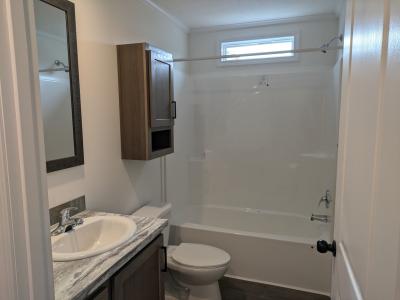 Photo 4 of 5 of home located at 431 Buchanan Dr Davison, MI 48423