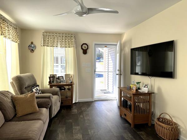 2018 COMMODORE HOMES PA 2AS030 Mobile Home