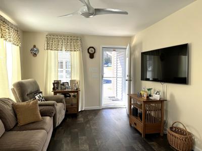 Photo 5 of 17 of home located at 37 Riverside Drive Southington, CT 06489