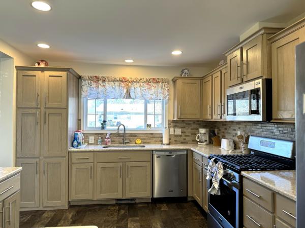 2018 COMMODORE HOMES PA 2AS030 Mobile Home