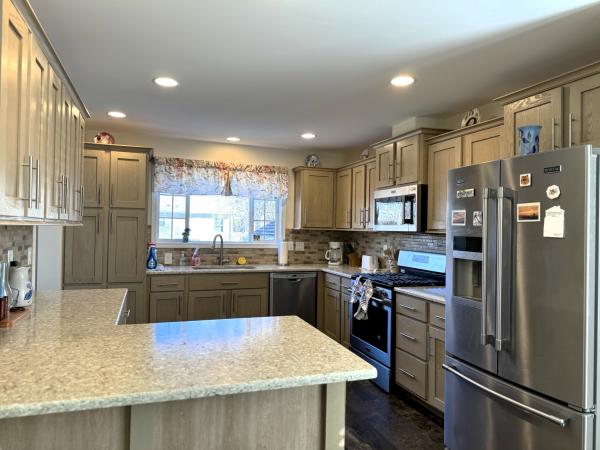 2018 COMMODORE HOMES PA 2AS030 Mobile Home