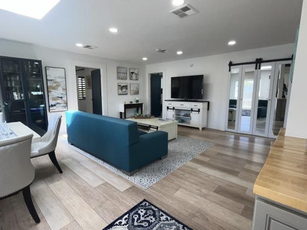 1977 Silvercrest 9881 Mobile Home