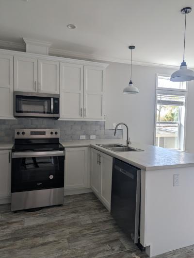 Photo 4 of 9 of home located at 117 Pioneer Ln Valrico, FL 33594