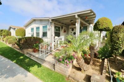 Photo 2 of 51 of home located at 1346 Clear Lake Pl # 70 Brea, CA 92821