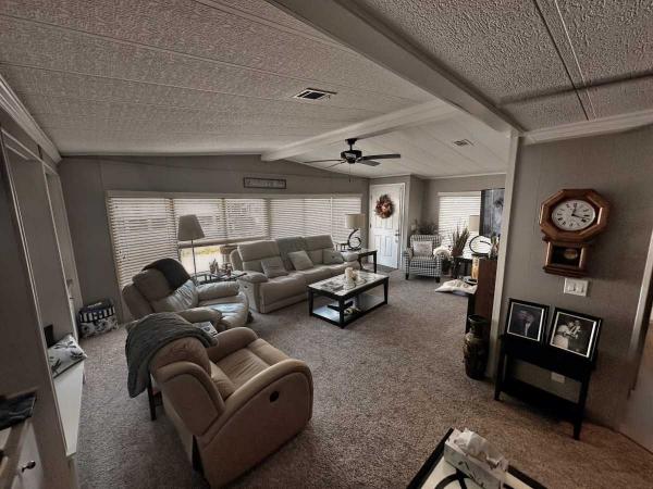 1985 AGE 40+ PARK Mobile Home