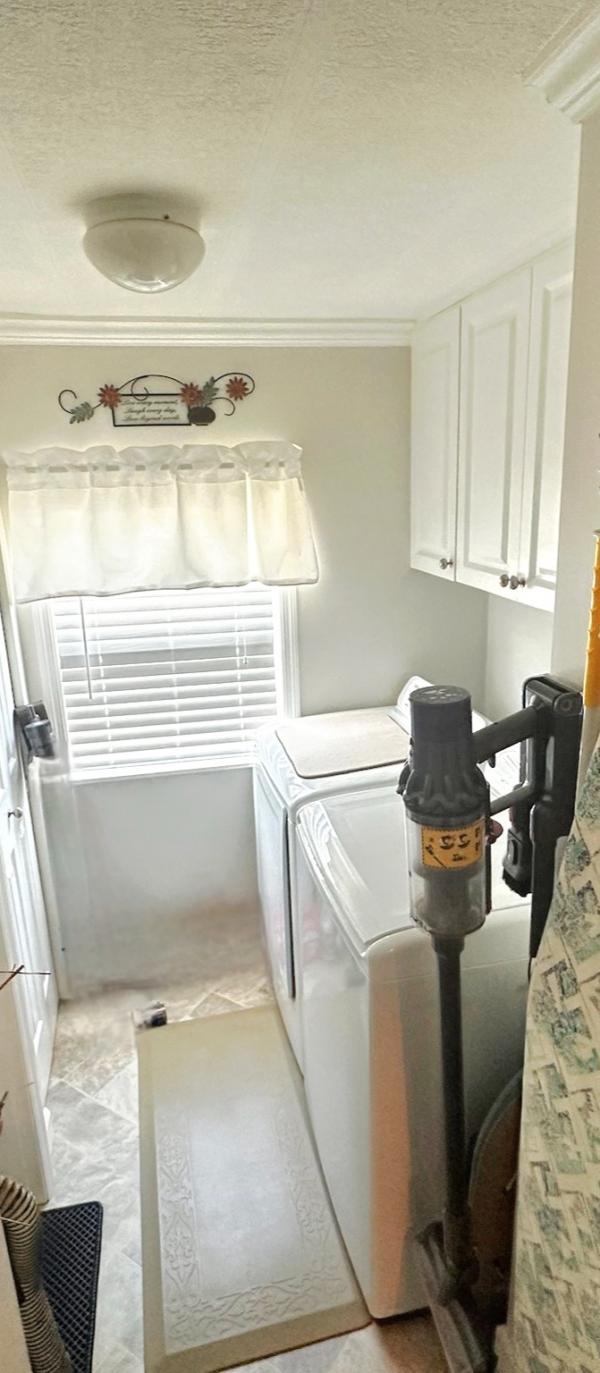 1985 AGE 40+ PARK Mobile Home