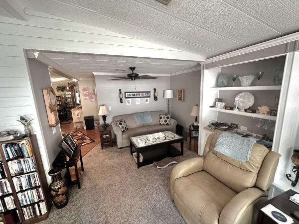 1985 AGE 40+ PARK Mobile Home