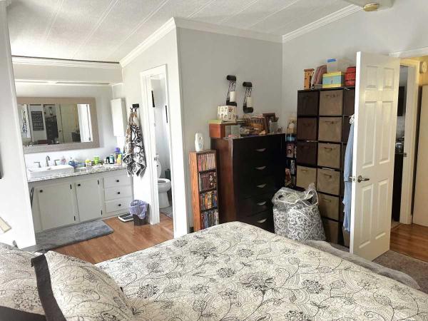 1985 AGE 40+ PARK Mobile Home