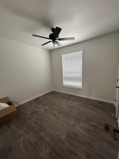 Photo 4 of 14 of home located at 3444 W Center Street # 3 Riverside, CA 92501