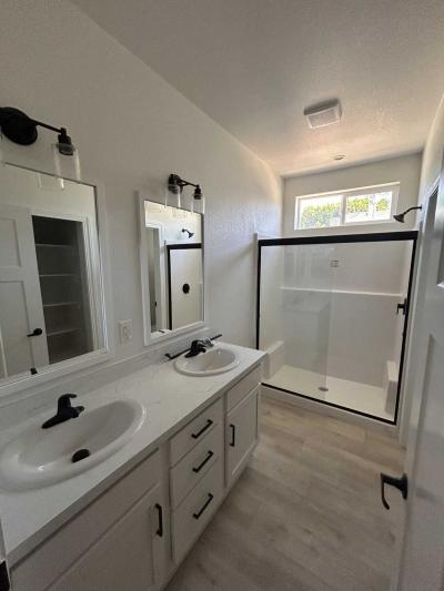 Photo 5 of 20 of home located at 3444 W Center Street #5 Riverside, CA 92501