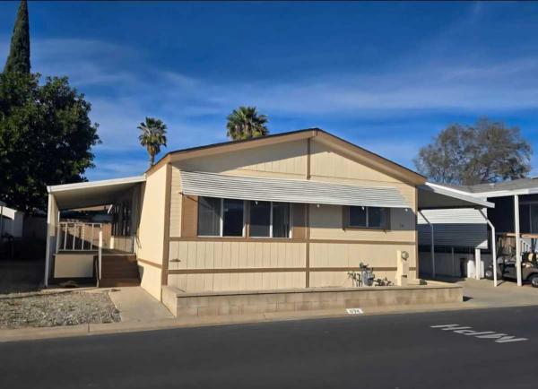 1990 REDMAN  Mobile Home For Sale