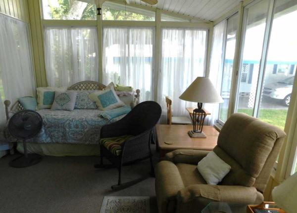 1986 TWIN Mobile Home