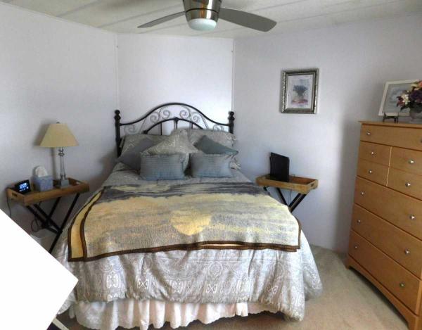 1986 TWIN Mobile Home
