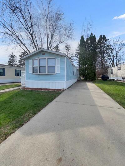 Photo 5 of 30 of home located at 1819 Aldrin Court Milford, MI 48381