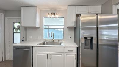 Photo 5 of 18 of home located at 644 Hickory Hill Lady Lake, FL 32159