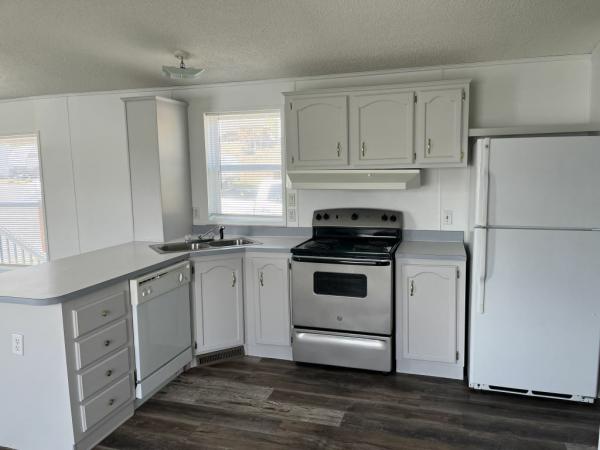 2000 Highland unknown Mobile Home