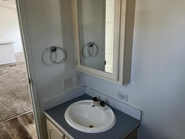 2000 Highland unknown Mobile Home