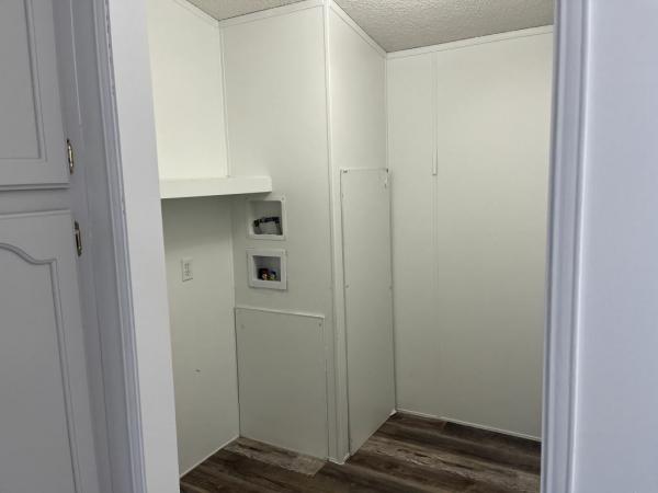 2000 Highland unknown Mobile Home