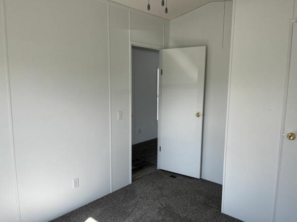 2000 Highland unknown Mobile Home