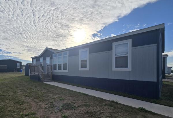 2022 Champion 24CSD2852J Mobile Home