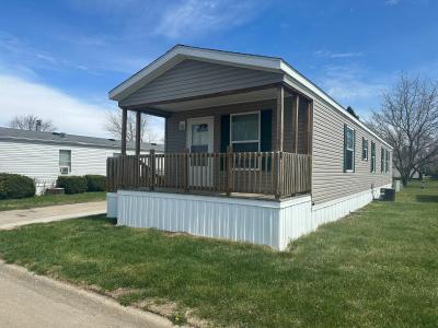 Photo 2 of 25 of home located at 1961 SE Four Seasons Dr. #172 Ankeny, IA 50021